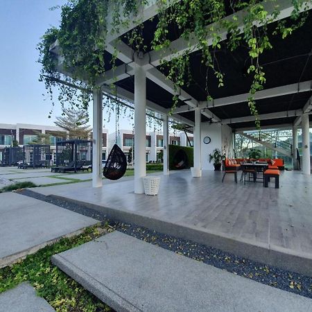 The Midst@ Royal Hills Nakornayok Hotel Nakhon Nayok Bagian luar foto
